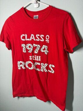 Gilden Softstyle Womens Small Red 'Class of 1979 Still Rocks' Graphic Tee Retro